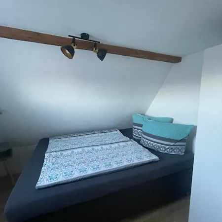 公寓 Igel Sjoeborre *